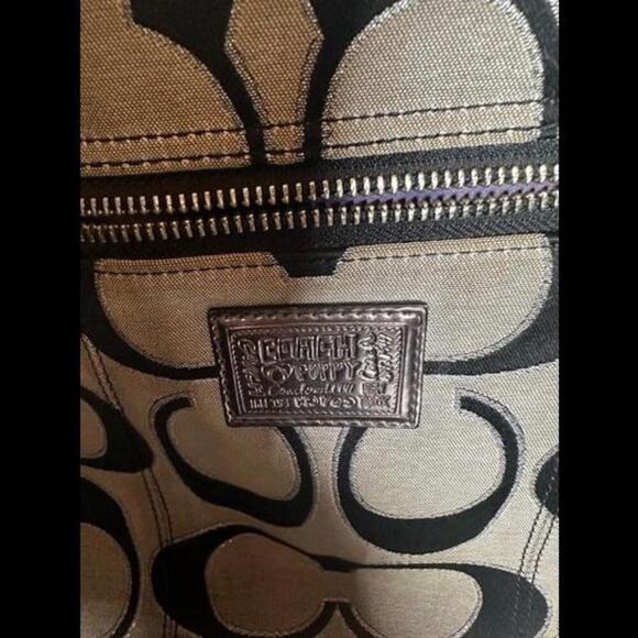 Auth Vintage Coach Signature Canvas Tote Bag - Picture 2 of 4